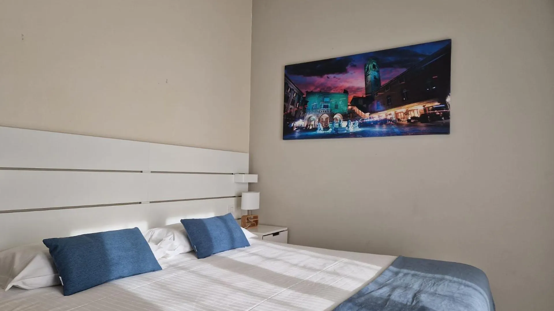 Bgy Airport House Grassobbio Otel Konukevi