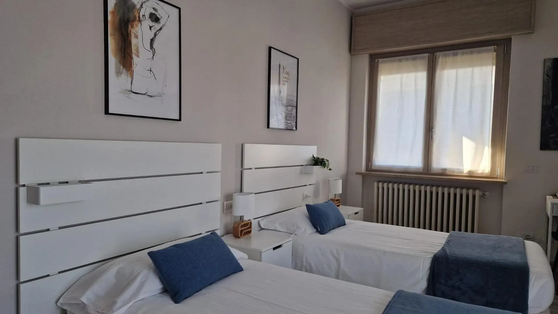 Bgy Airport House Grassobbio Otel 3*,